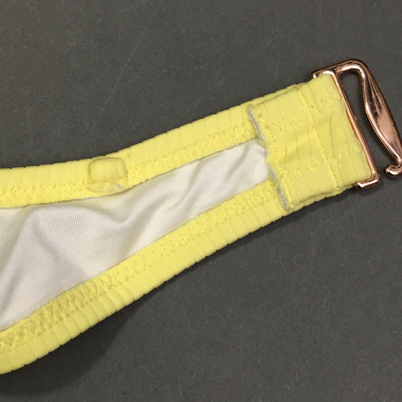 Shade& Shore, Yellow, Size: 36C strapless, bandeaux, underwire, removeable soft padding, large  hook back closure, 81% nylon, 19% spandex, Has fabric hooks but is missing straps, Hand wash cold, no bleach line dry shade, Made in Vietnam.
4.4 oz