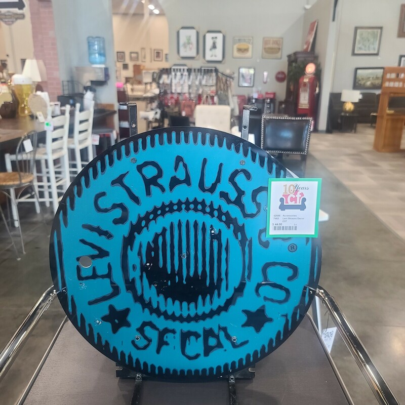 Levi Strauss Decor
Call store for details