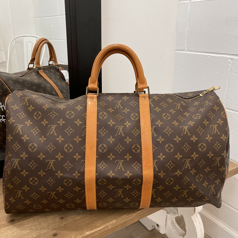 Louis Vuitton Keepall 55, Mono, Size: 55

Shipping Includes Insurance and Signature Confirmation