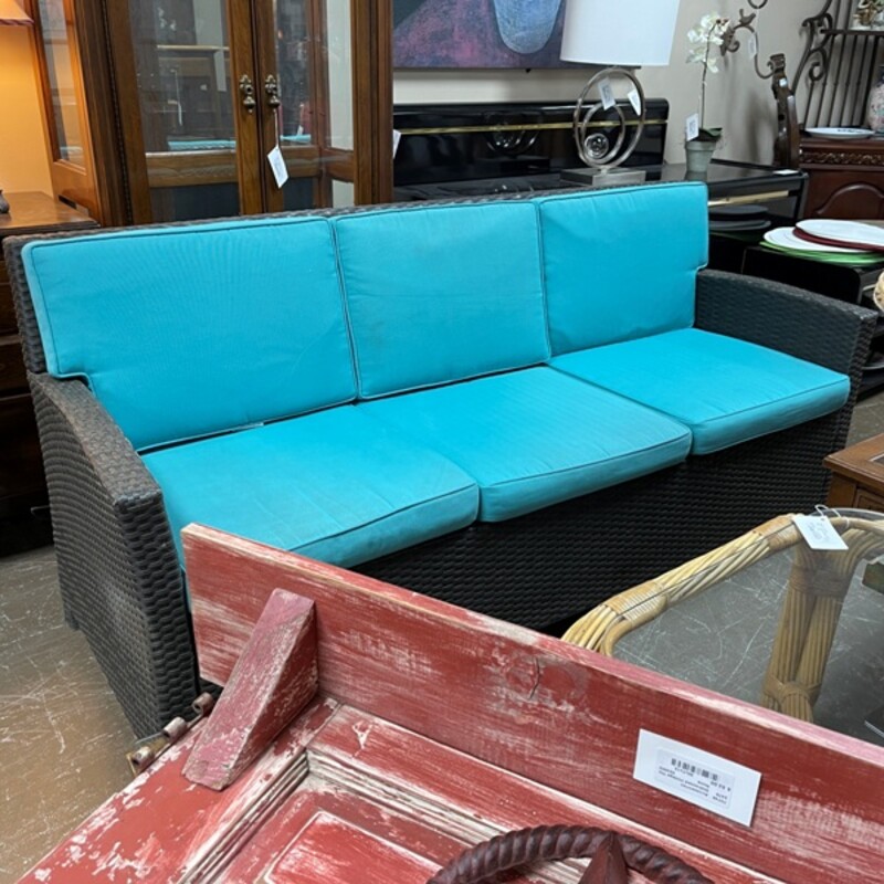 Woven Sofa W/Cushions