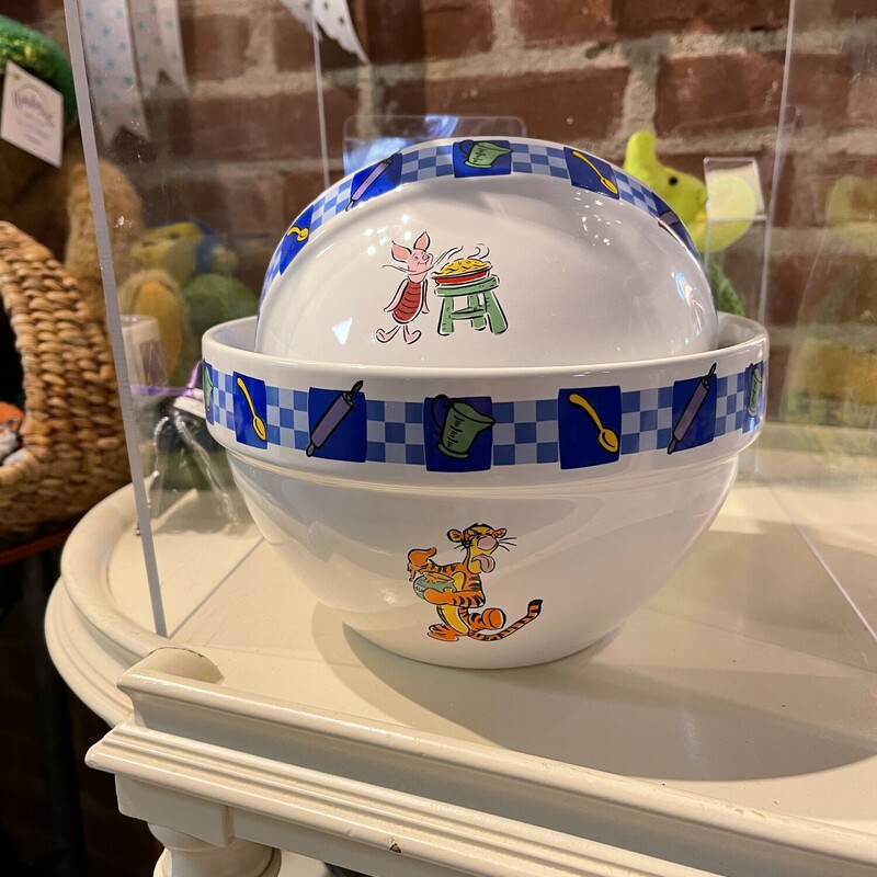 2 Winnie The Pooh Bowls, Wh/bl, Size: Med