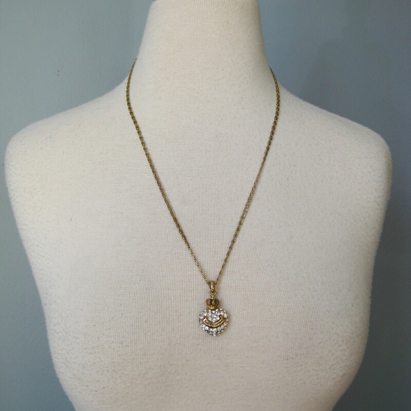 Juicy Couture Diamond Hea, Gold, Size: None
Super cute Juicy Couture necklace
23 gold tone chain with a rhinestone heart and a little crown.

great condition, a bit tarnished.
thanks for looking!

#46772