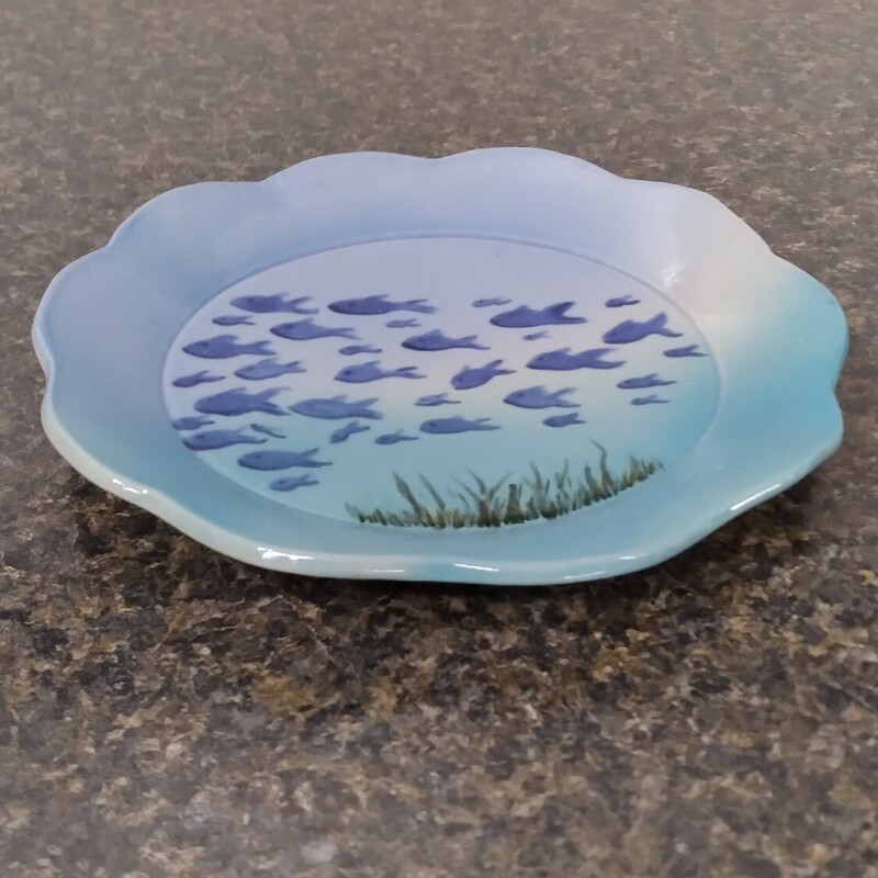 Round plate, School of Fish
Julita Wood
Pottery
8 inch round
Handbuilt, handpainted then glazed