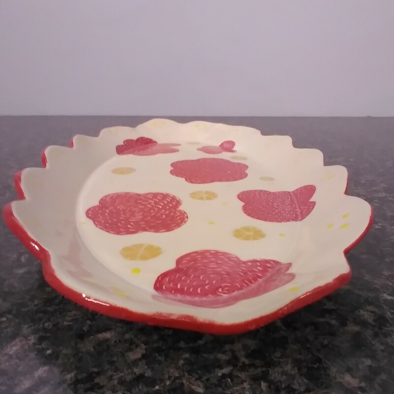 Scalloped Edge Platter
Julita Wood
Pottery
12 inches by 7 inches
Handbuilt, hand painted with sgraffito design