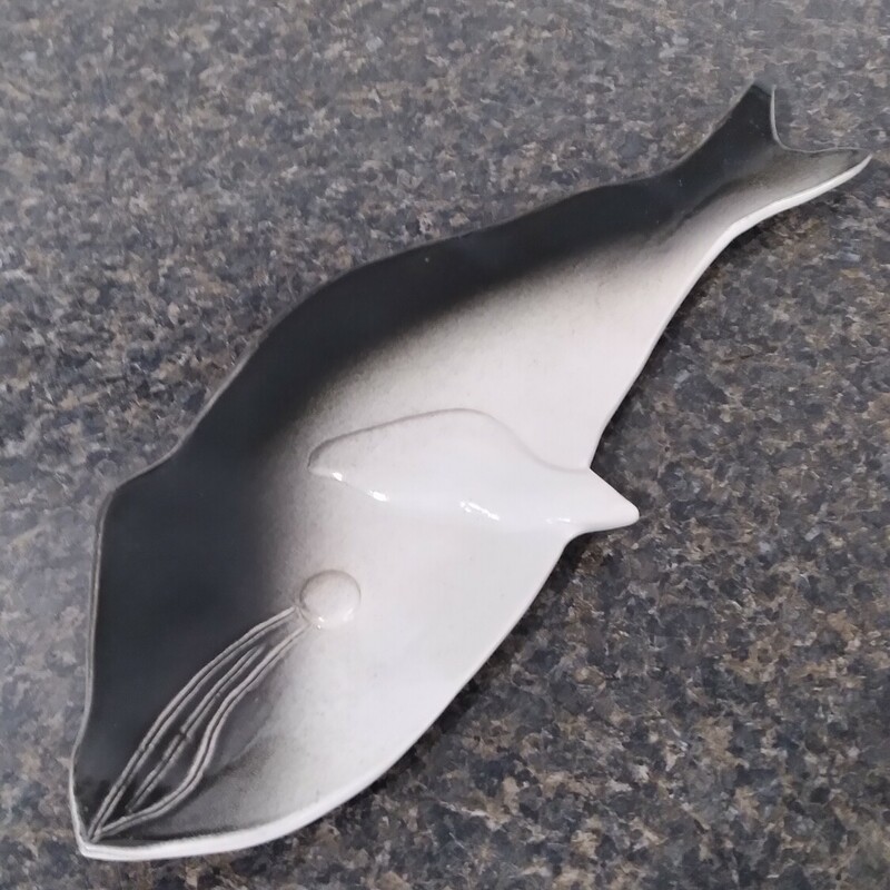 Pilot Whale wall hanging
Julita Wood
Pottery
14 inches x 5.5 inches
Handbuilt, glazed