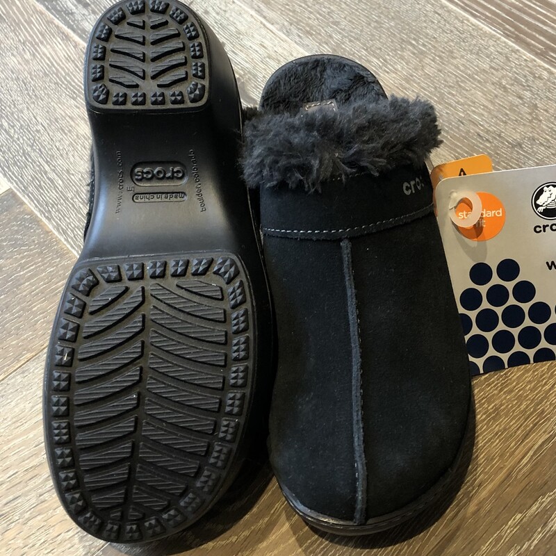 Crocs Cobbler Leather Clo, Black, Size: 4Y<br />
New