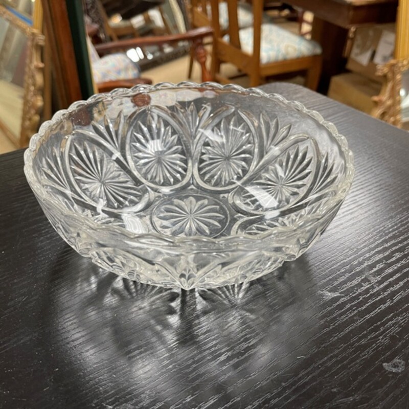 Cut Glass Serving Bowl, Size: 8x3