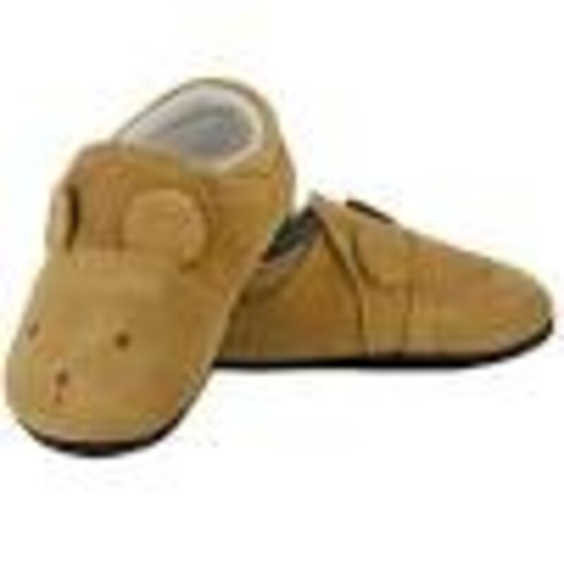 My Mocs - Armel Bear, Brown Suede, Size: 24-30M<br />
<br />
Super Cute Bear will charm your tiny toddler!<br />
<br />
Handcrafted from genuine and vegan leather<br />
Equipped with our signature super-flex sole<br />
Industry-defining 3mm ankle and sole cushioning<br />
Perfect for indoor or outdoor use