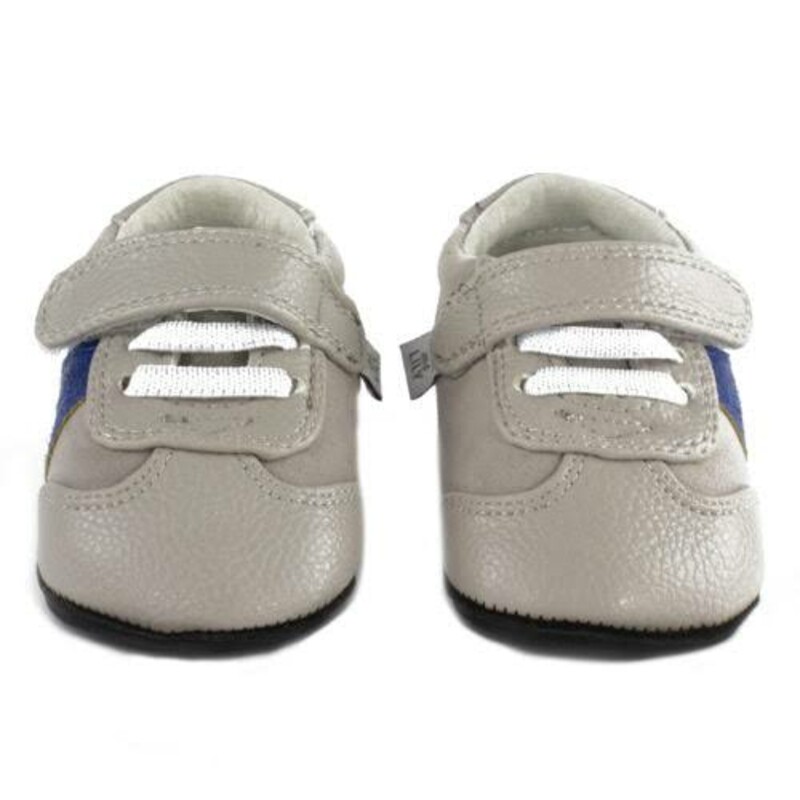 My Mocs - Louis Trainer, Grey, Size: 6-12M

These kicks scream street cool!

Hand crafted from genuine and vegan leather
Equipped with our signature super-flex sole
Industry-defining 3mm ankle and sole cushioning
Hook and loop closures for a secure and custom fit
Perfect for indoor or outdoor use