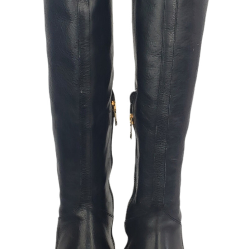 Burberry<br />
<br />
Boots Tall Heel<br />
<br />
Black, Gold Hardwear<br />
<br />
Size: 39.  Heel: 85 cm<br />
<br />
Condition: Great. Marks on toes, heel
