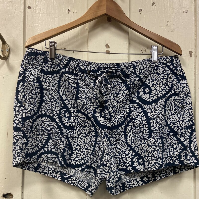 Nvy/wht Floral Shorts