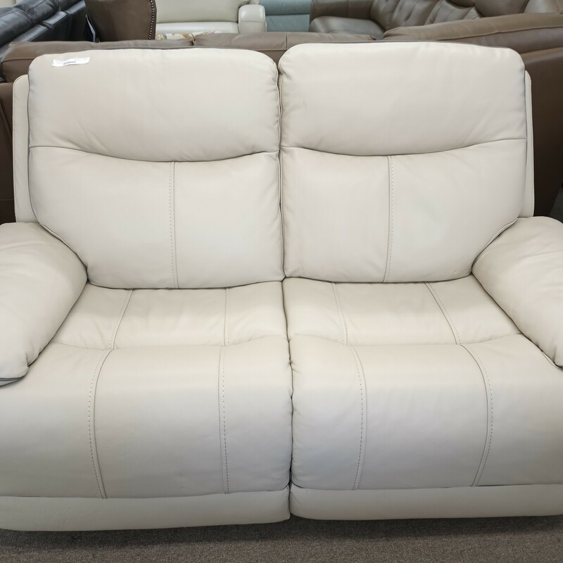 Top grain Leather Power Loveseat.
Matching sofa available as of 4/28/22