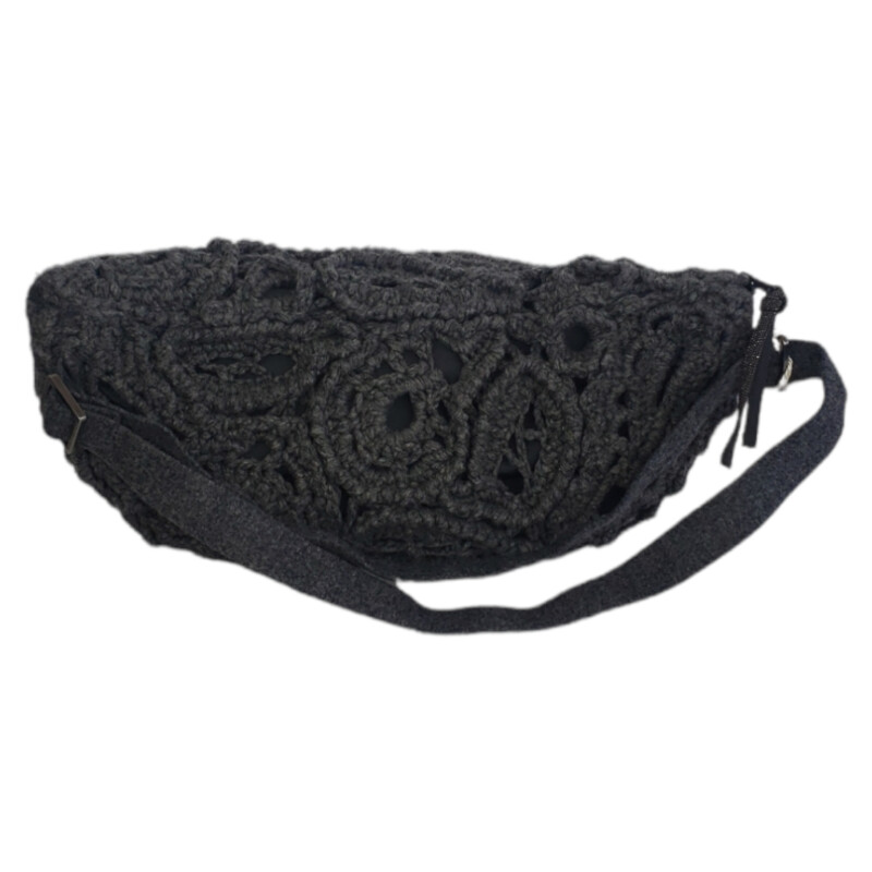 Bruello Cucinelli<br />
<br />
NWT Cashmere Bum Bag Knit<br />
<br />
Grey<br />
<br />
Size: Large