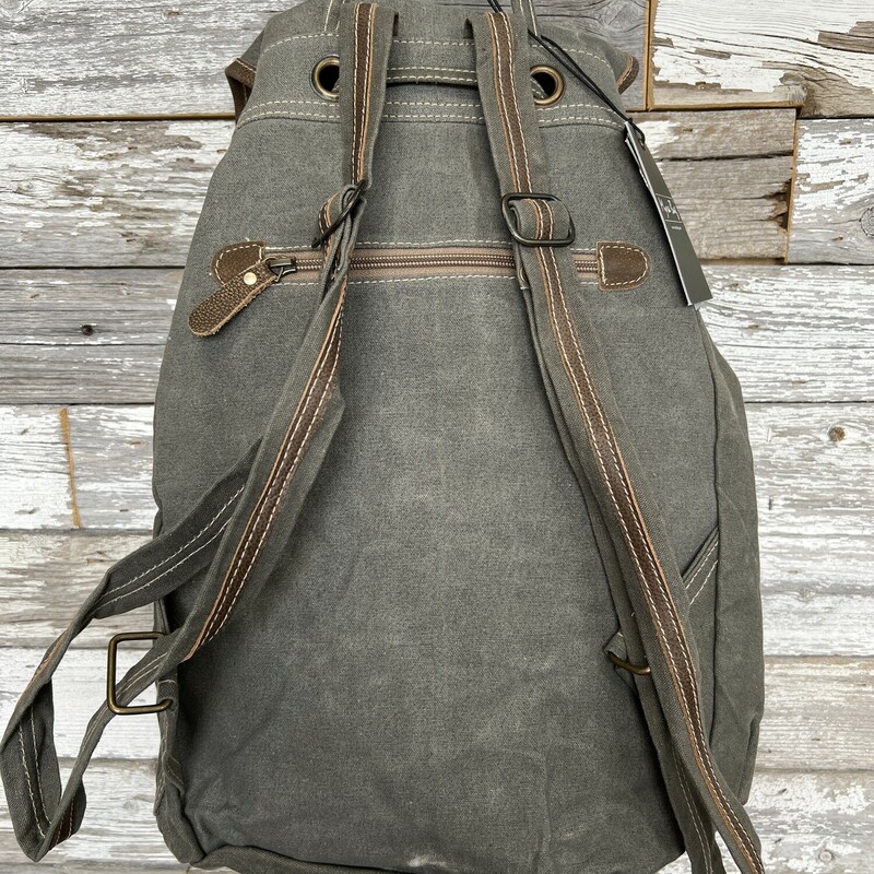 Myra Backpack, Size: 17x16