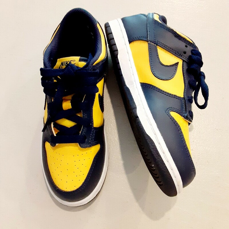 *Nike Yellow/Navy