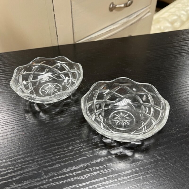 Cut Glass Nut Dishes, Pair, Size: 4x1