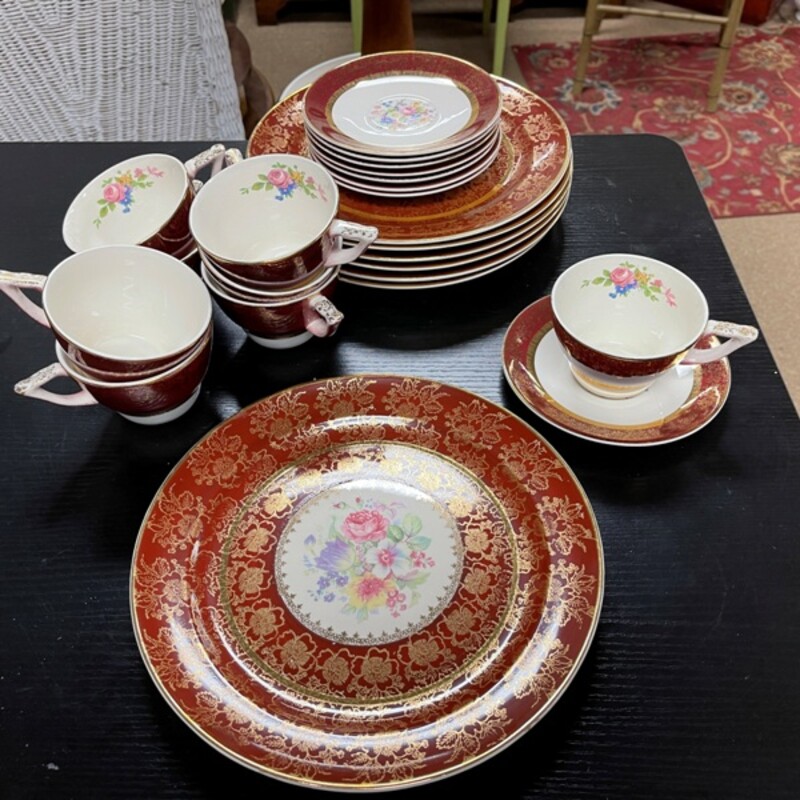 Vintage Stetson China 22K Gold Trim Red Flower Pattern, 23 Pcs Includes:
  7 Plates
  8 Cups
  8 Saucers