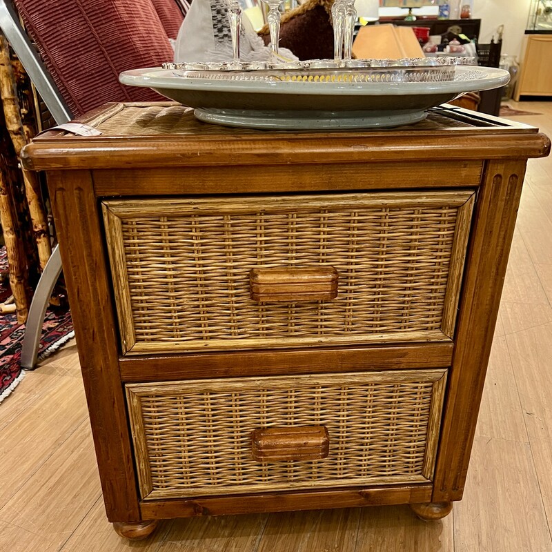Wicker accent table with 2 drawers
Size: 22x18x22