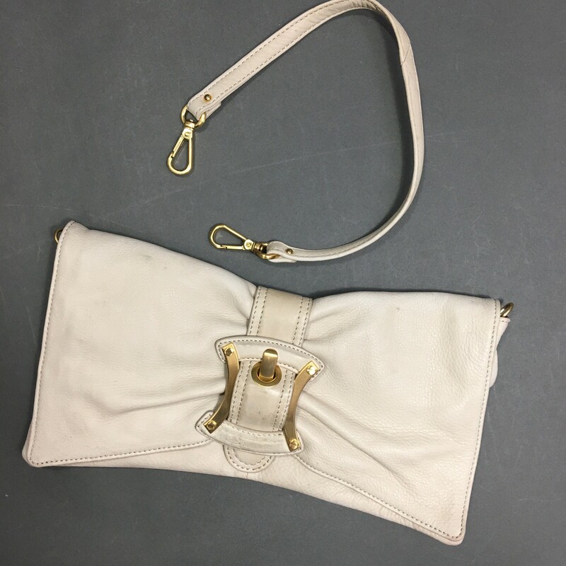 B Makowsky Shoulder Bag, Beige, Size: Medium<br />
Brand: B. Makowsky<br />
Size: 12\"l x 6.5\"h<br />
Style: Envelope Clutch or use with removeable strap<br />
Color: Beige<br />
Pockets: exterior: 1 slip // interior: 1 zip, 2 slip<br />
<br />
Butter soft rich beige leather clutch.  Cinched flap with gold tone hardware.  Two hidden magnetic snap closure.  Lined in signature B Makowsky fabric.  Shows some gentle wear.<br />
12.7 oz