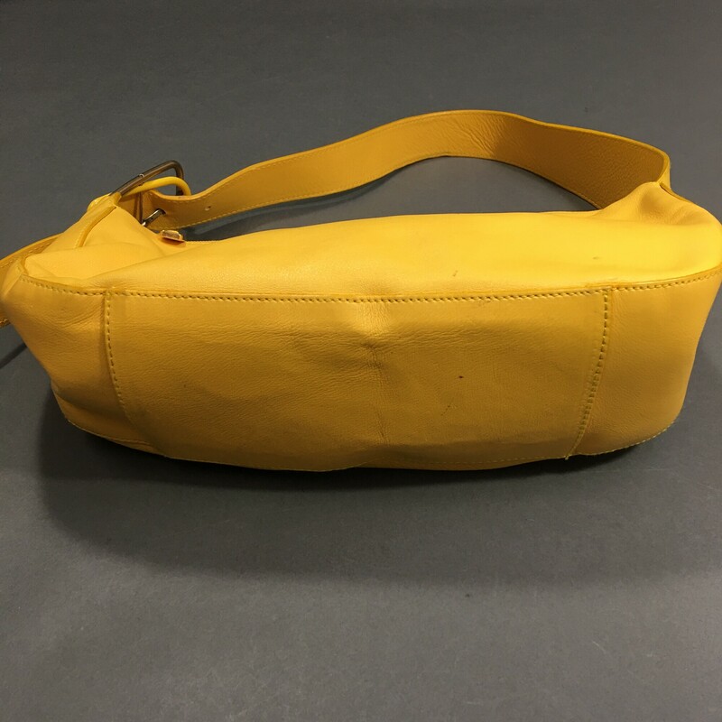 Furla Hobo Bag, Canary, Size: Medium Made in Italy leather shoulder bag, top zip and interior zip pocket, nice brass hardware buckle, one enamel yellow buckle.
very nice condition

14.8 oz