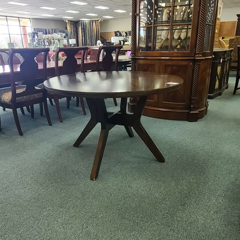 ROUND DR TABLE