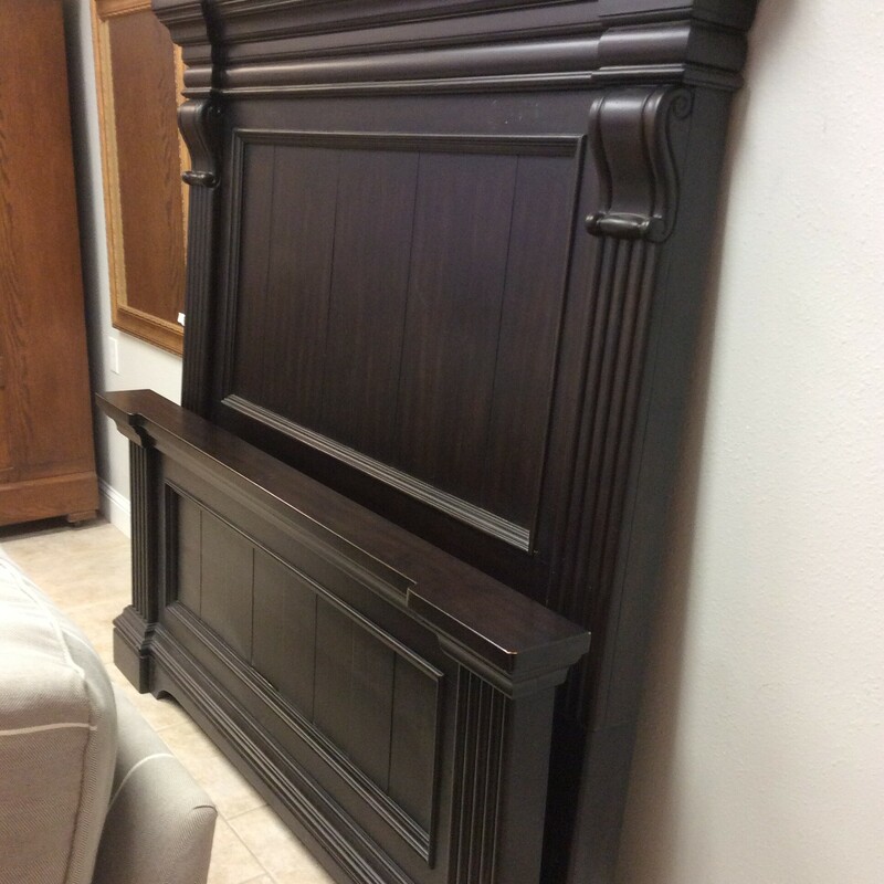 This is a Home Meridian Queen Head/Foot Borad. The Dark wood finish and beautiful detailed trim work makes this bed a wonderful piece for your bedroom.