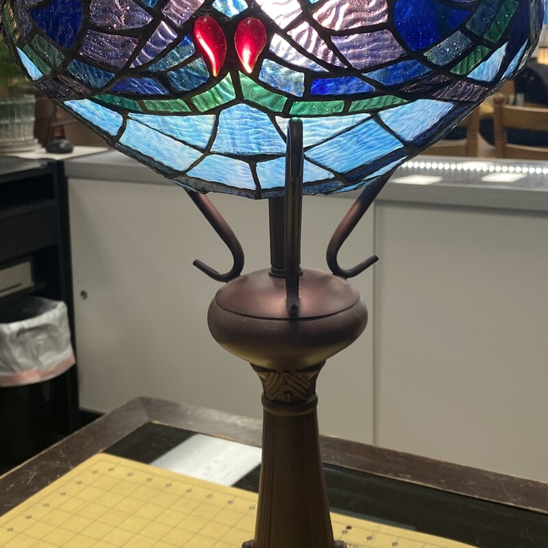 Stained Glass Globe Lamp