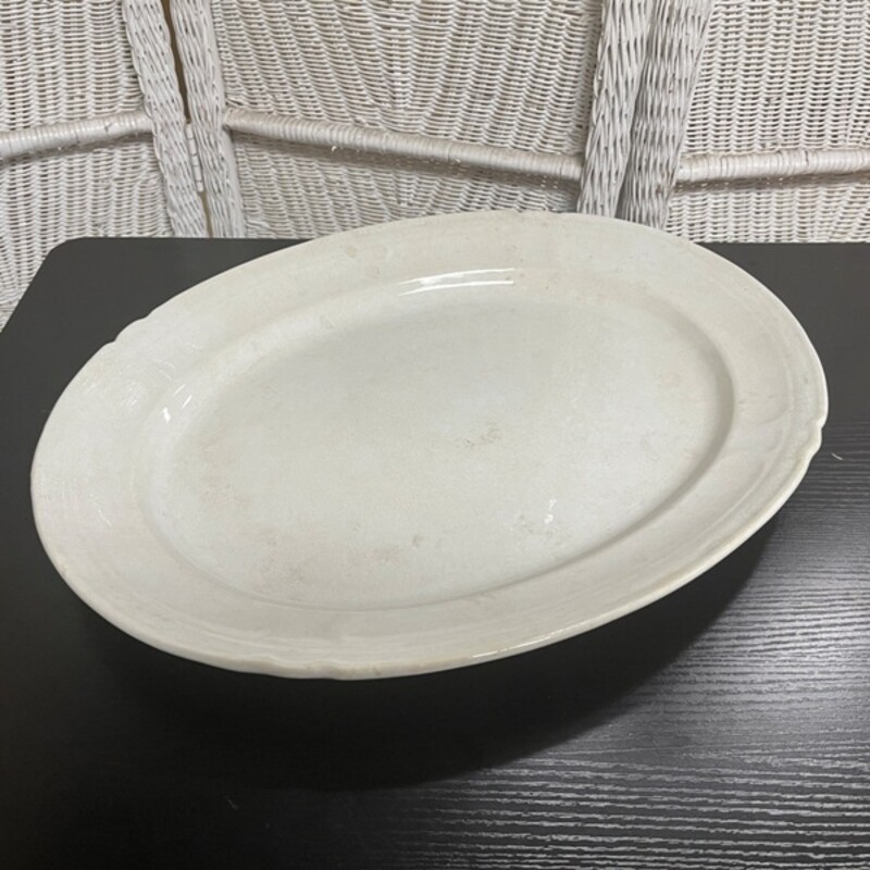 Dale Hall Large Oval Plat