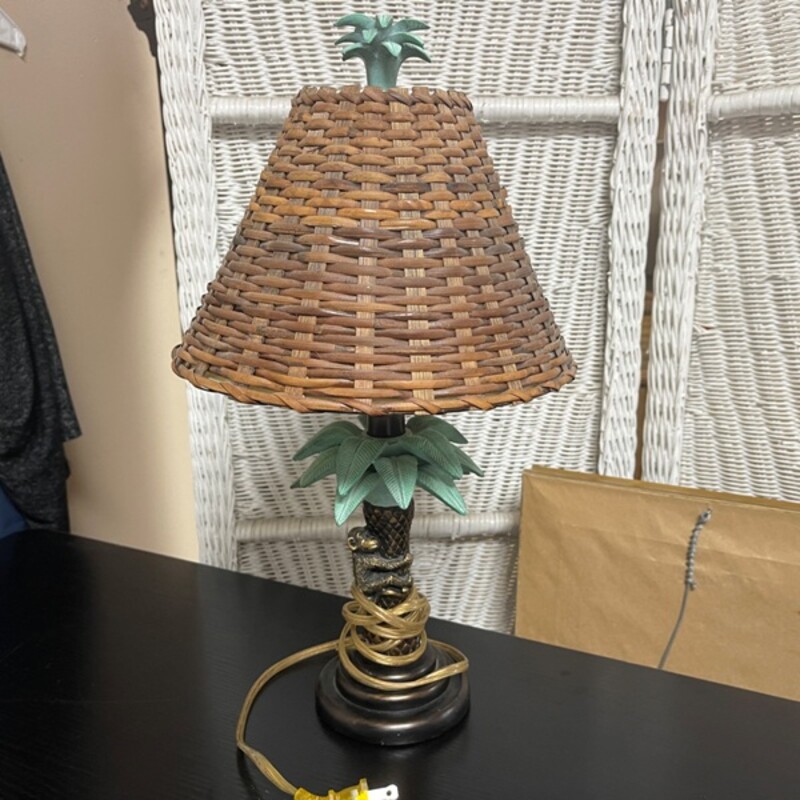 Wicker Palm Lamp