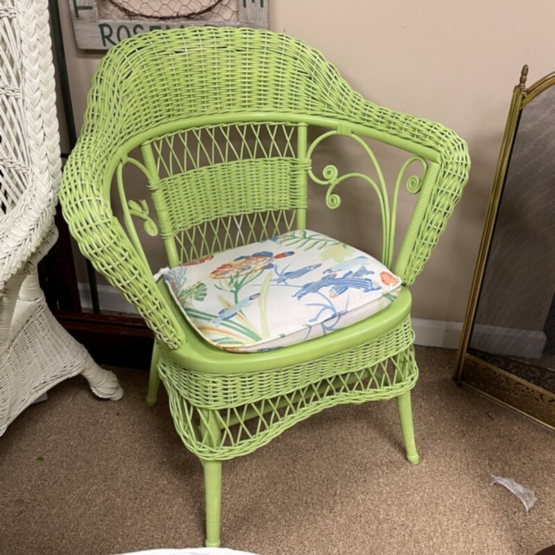 Green Wicker Chair, Size: 28x18