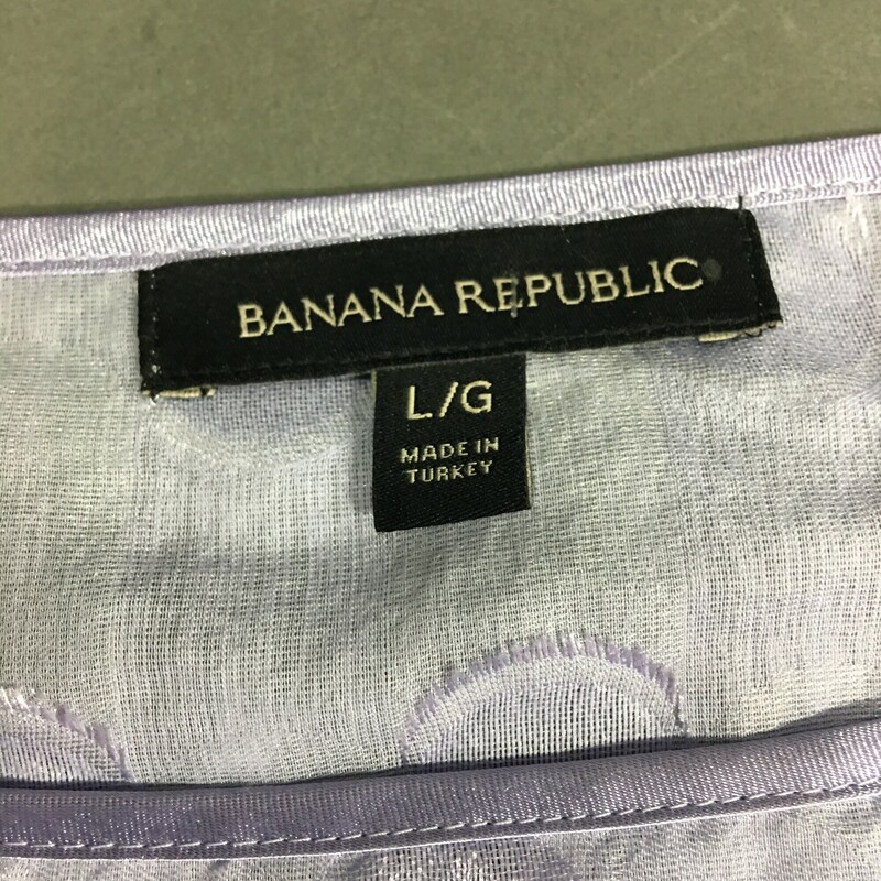 Banana Republic Pullover, Lavender, Size: Large short bell sleeves, satin polyester trim. Paterned fabric with a little fringe.<br />
54% polyester, 46% cotton. Made in Turkey<br />
Dry clean only<br />
<br />
3.0 oz