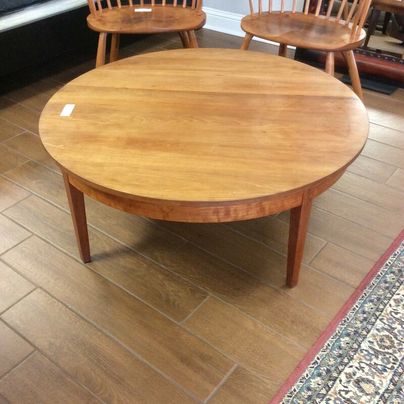 This is a Thomas Moser Vintage Windsor Table. This Windsor Table has a Oak Stain Finish.
