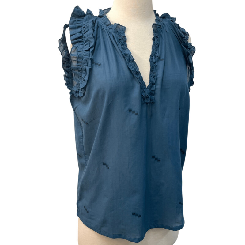 NEW Woven by Synergy Viola Top
100% Organic Cotton
Ruffle Neckline and Shoulders
Real Teal
Size: X-Small