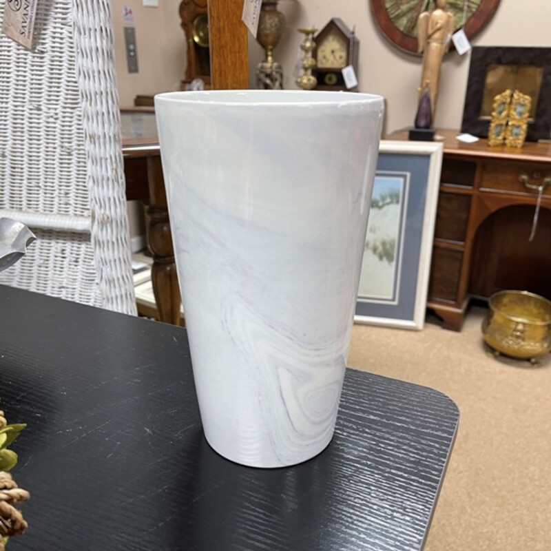 White Marbled Vase, Size: 5x8