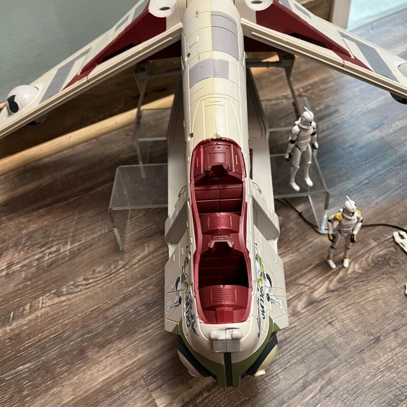 Star Wars Clone Wars Ship, Tan, Size: Toy/Game
As is some parts missing