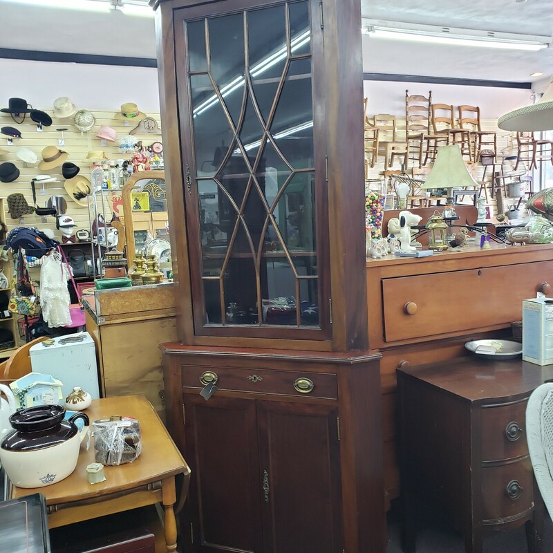 Vtg Corner Cabinet, Mahogany, Size: 93