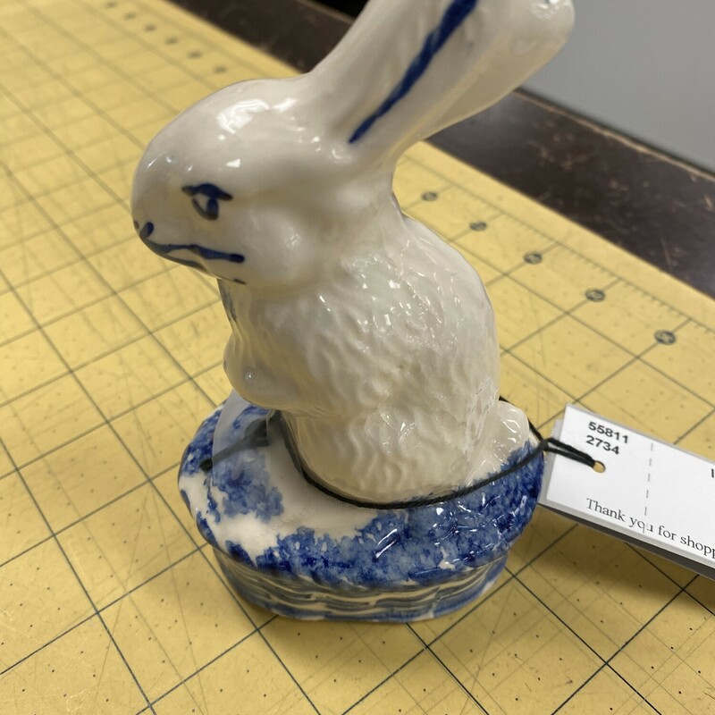 Dedham Style Rabbit Figure, Blue/Wht, Size: 5 Inch