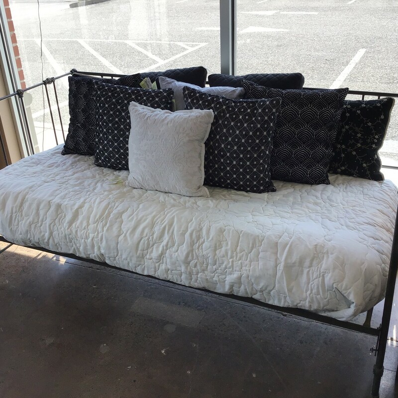 Graphite Iron Daybed