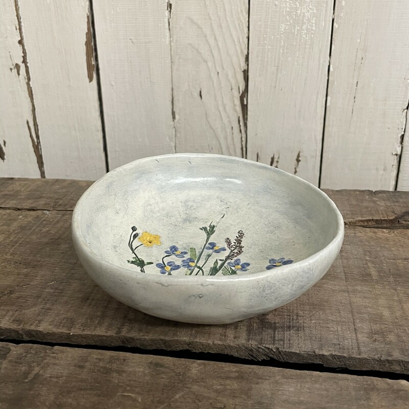 Ceramic Flower Wall Dish, white