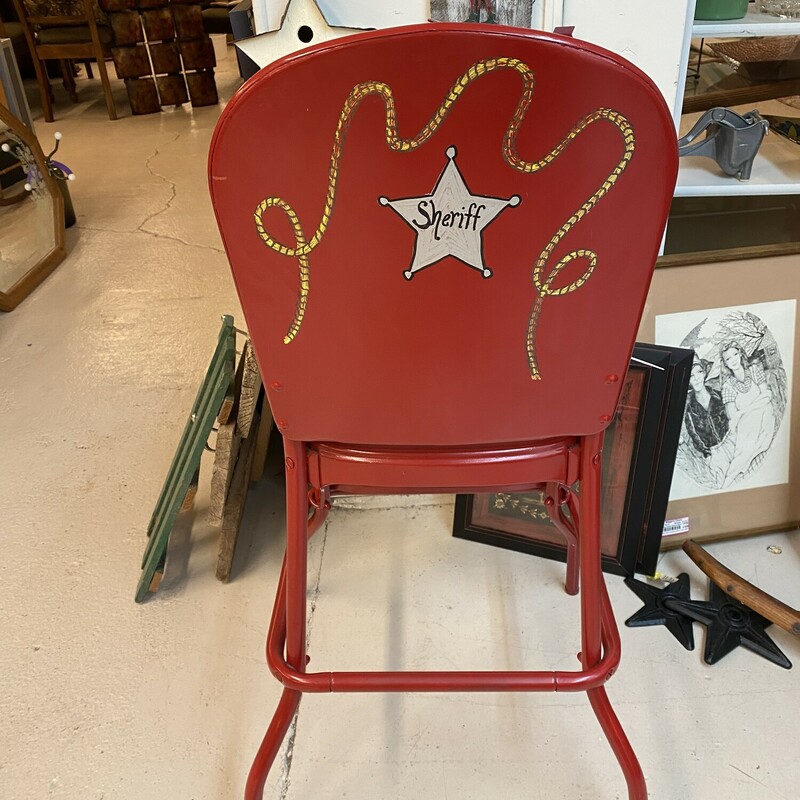Vintage Metal High Chair<br />
Size: Standard<br />
HandPainted