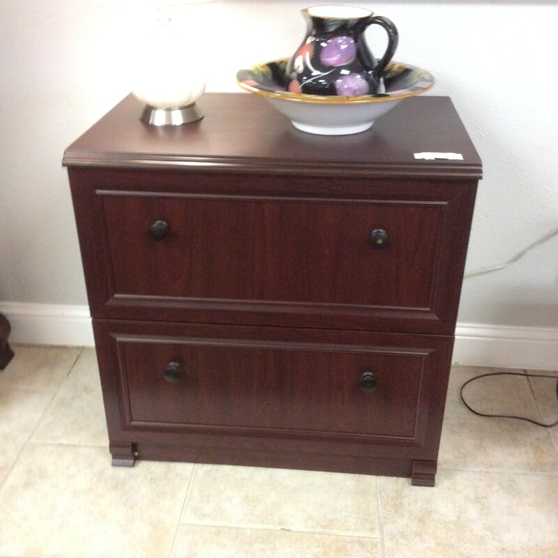 This is a beautiful Mahogany 2 Drawer File Cabinet with Brass Knobs.