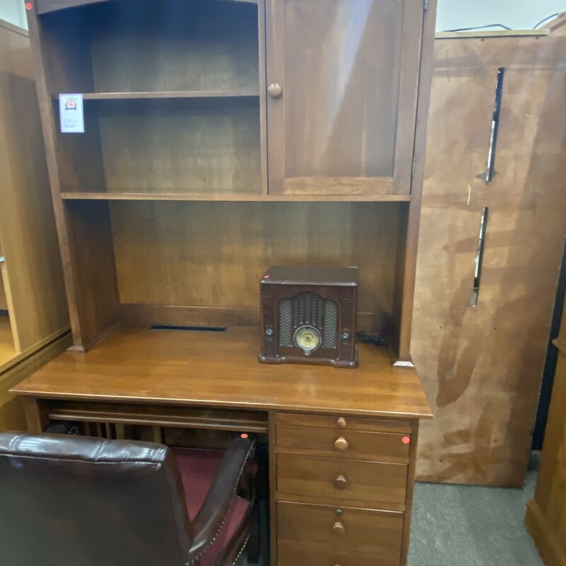 Ethan Allen Desk with Hutch