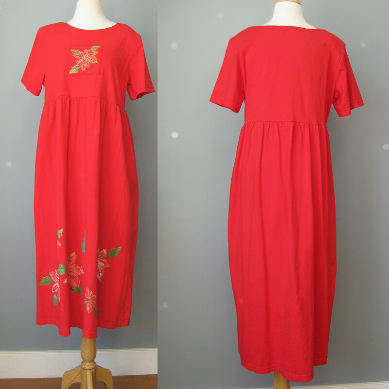Will you be in a warm climate this Christmas?  Here is a comfy caftan-y t-shirt dress in bright red with glittery painted poinsettias decoration the front and the hem.
100% cotton knit, a little heavier weight than a t-shirt, lighter weight than a sweatshirt but just as easy to wear and care for.

by Copa Cabana

Flat measurement:

Shoulder to Shoulder; 16
Armpit to Armpit: 21
Waist: 20.5
Hip: 28
Length: 47

Perfect condition!

Thanks for looking.
#42924