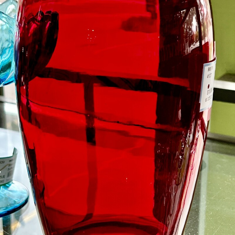 Red Glass Vase
Size: 9.5\"H