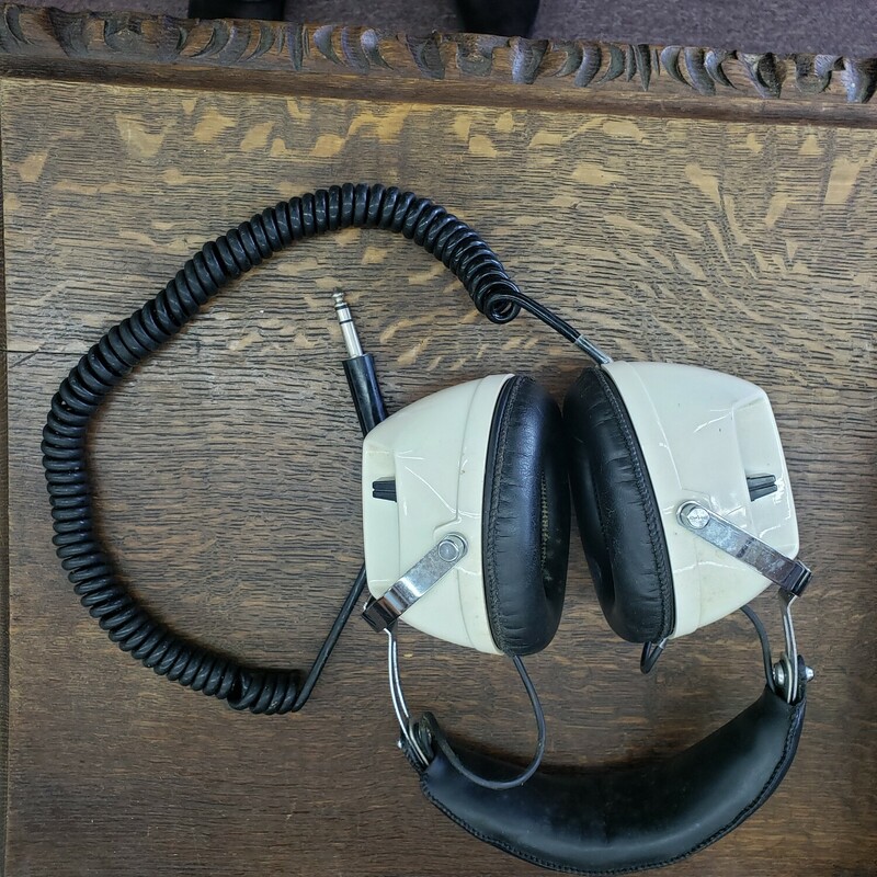 Vtg Olson Stereo Headphones, 8 OHM, Size: PH 213