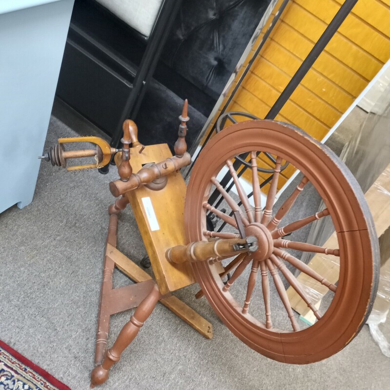 Flax Spinning Wheel