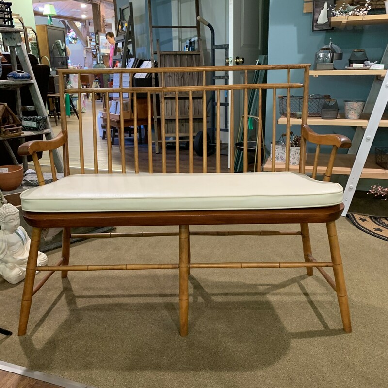 Haggerty Cohasset Colonial Pine Windsor Bench with Mortise and Tenon Joinery.  Cream Colored Vinyl Cushion

44 Inch L x 19 Inch W x 36 Inch H
