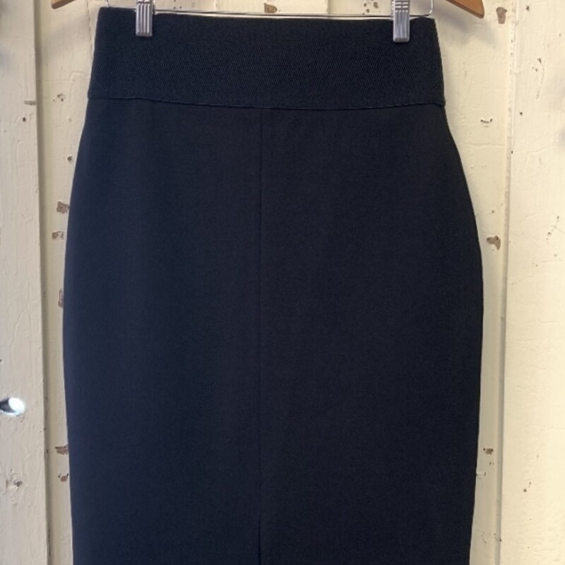 Black Pencil Skirt<br />
Black<br />
Size: Small