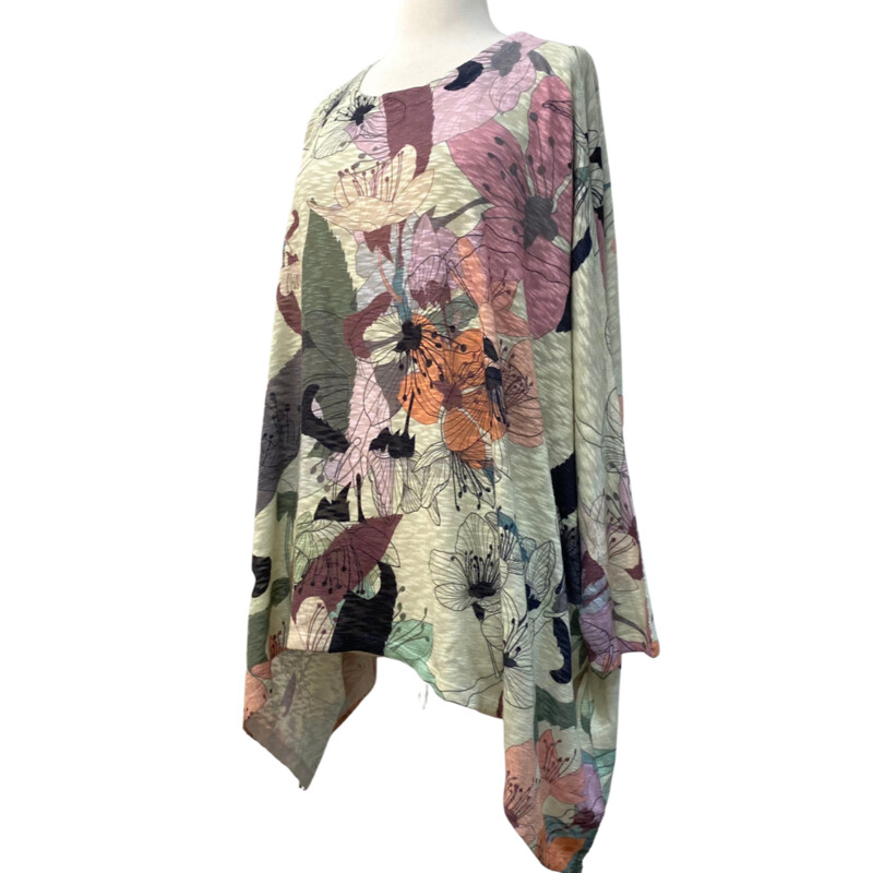 I Noah Floral Top<br />
Green, Navy, Orange and Pink<br />
Size: 2X
