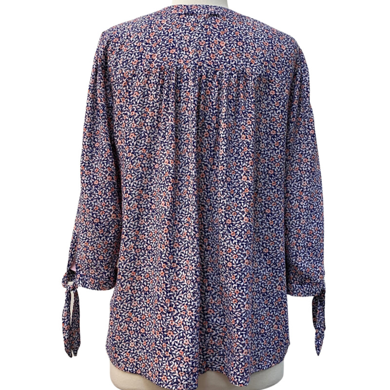 Cynthia Rowley Floral Top with Tie Sleeves<br />
Navy, Pink and White<br />
Size: Medium